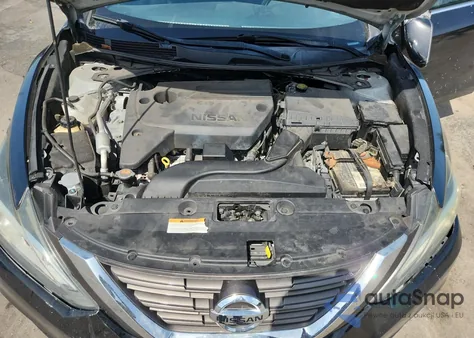 2018 Nissan Altima 2.5 из США, поврежденный, VIN 1N4AL3AP1JC474568